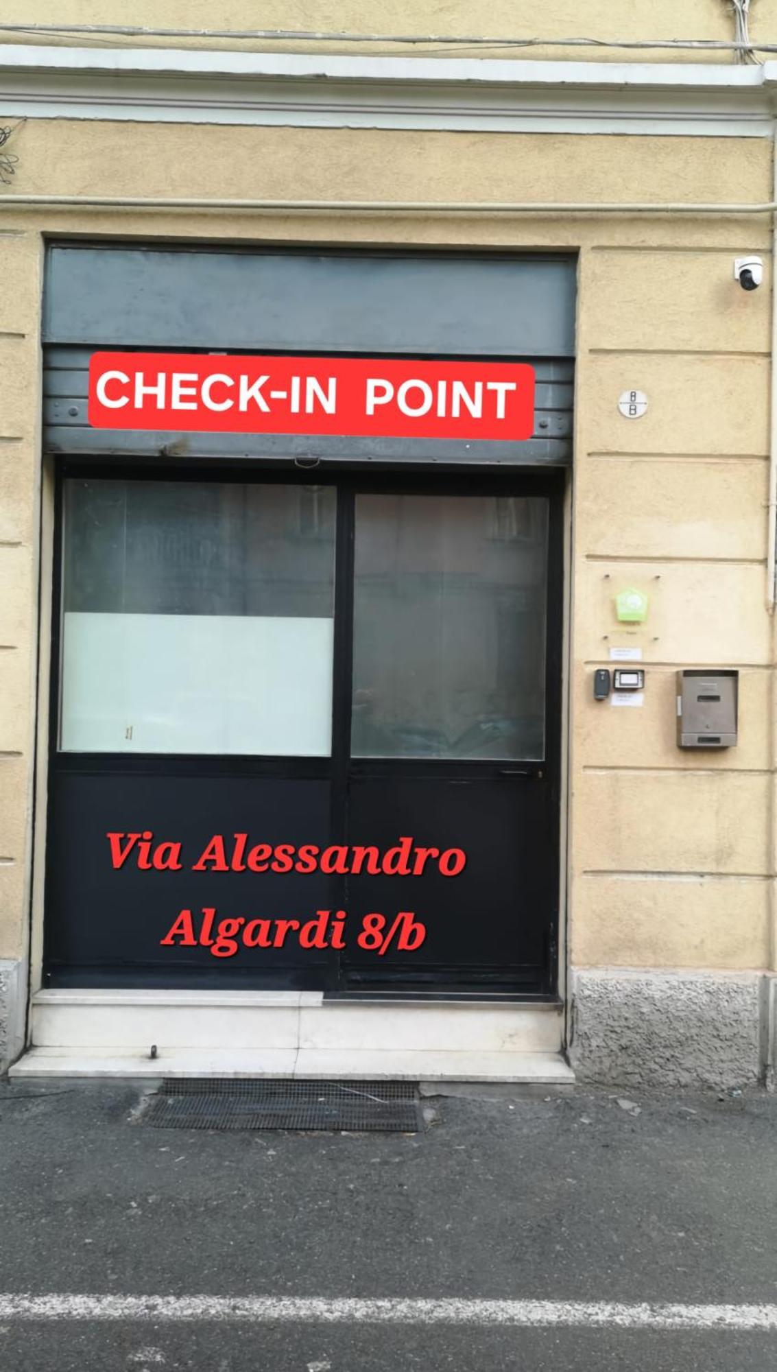 Via Agucchi & Via Emilia Apartments Bologna Bagian luar foto